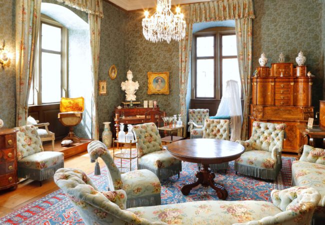 Formen, Farben und viele bunte Schnipsel