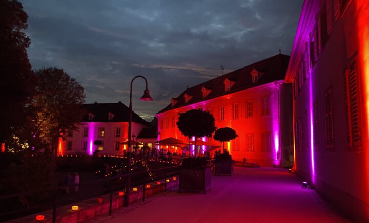 Eindrucksvolle Illumination des Kurparks