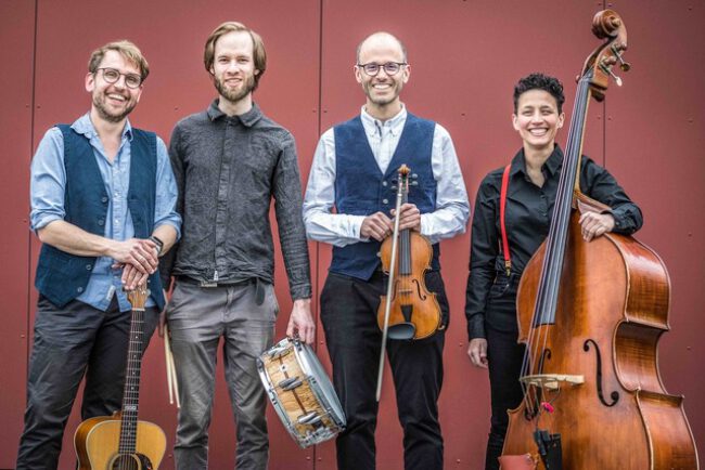 10Saitig & Band Foto