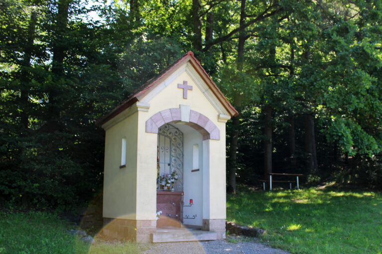 Die kleine Kapelle bei Roth