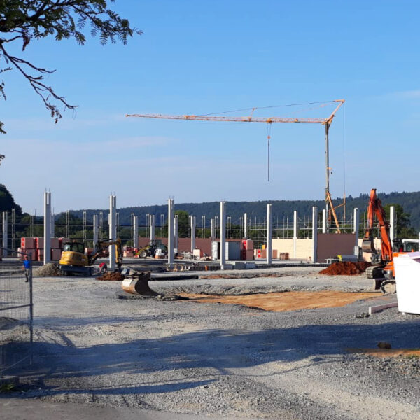 12.08.2020: Und jetzt wird gemauert.