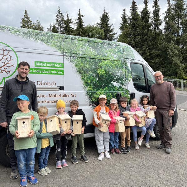 In der Schreinerei von Marcel Dünisch durften wir ein Vogelhaus bauen
