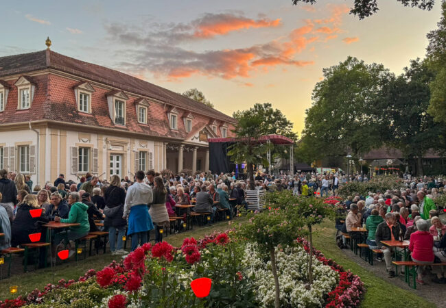 Lichterglanz und Livemusik: Gartenparty Bad Bocklet 2025 begeistert im Kurpark