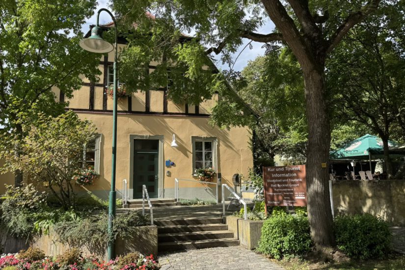 Gästeinformation & Kontakt