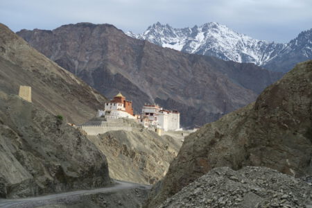 UNTERWEGS IM INDISCHEN HIMALAYA    (252-11030KB)