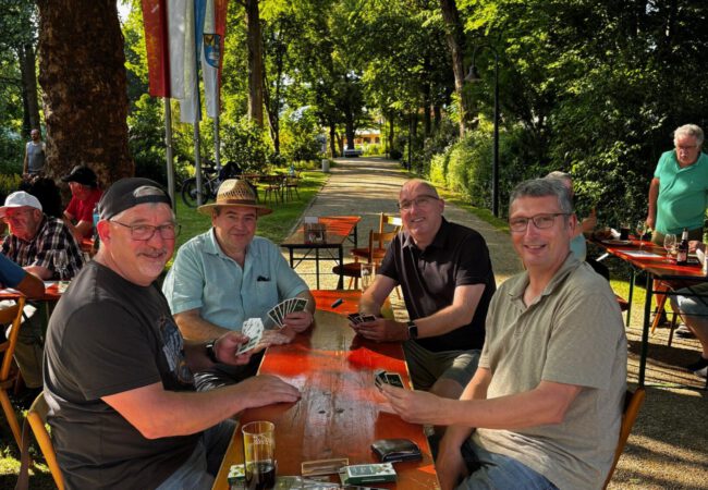 3. Bad Bockleter Schafkopf Open Air – Spiel, Spaß und Sonnenschein im Kurpark