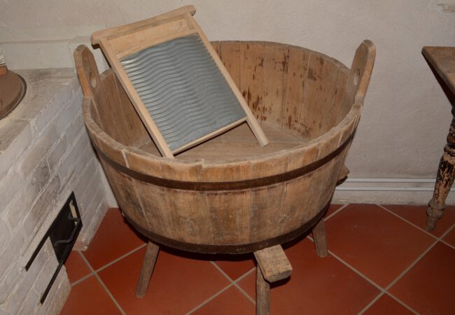 Gemeinsamer Waschtag für Großeltern und Enkelkinder auf Schloss Aschach