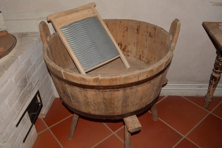 Gemeinsamer Waschtag für Großeltern und Enkelkinder auf Schloss Aschach