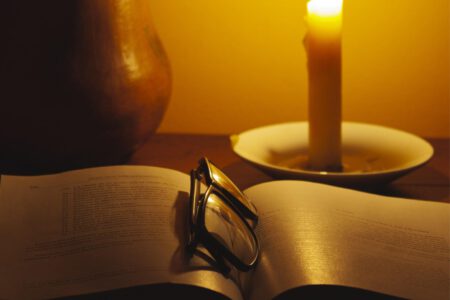 Ferienprogramm – Kerzenschein und Ofenwärme mit Kerzengießen