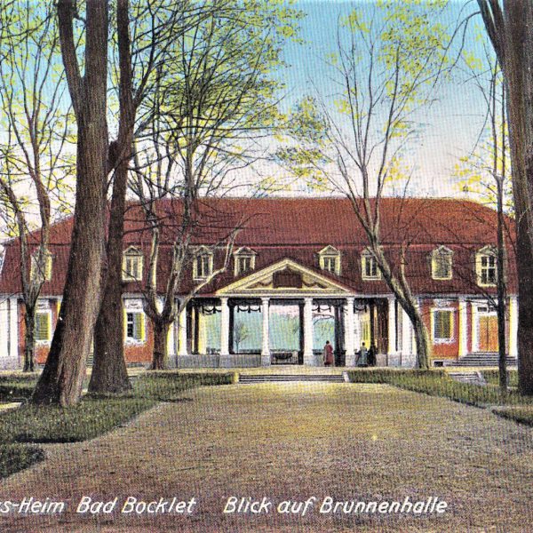 Blick auf die Brunnenhalle