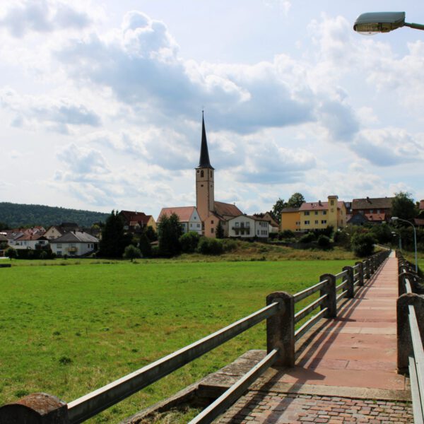 Von Roth hat man einen wunderschönen Blick auf Steinach.