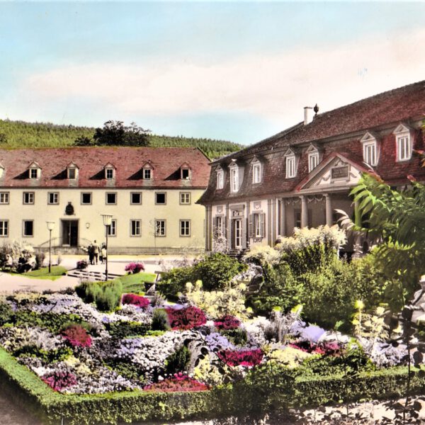 Der Kurgarten mit Blütenpracht