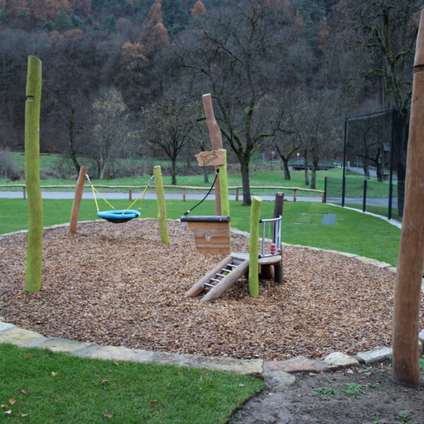 06.12.2022: Spielgerät für die kleinen Kinder 