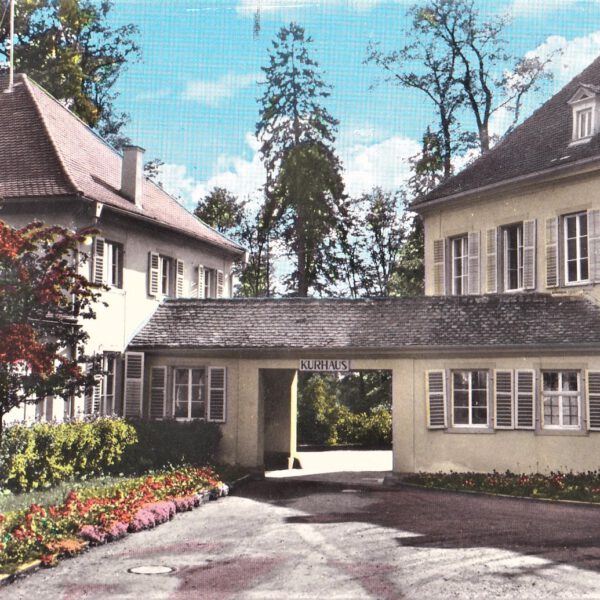 Eingang zum Kurhaus Hotel und Kurgarten