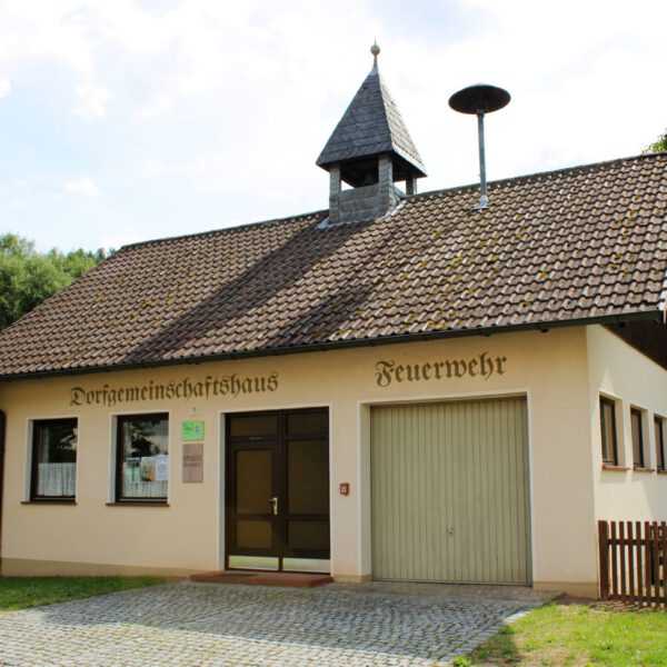 Dorfgemeinschafts- und Feuerwehrhaus Nickersfelden