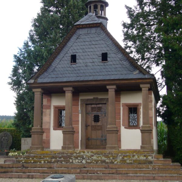 Kapelle auf dem Aschacher Friedhof