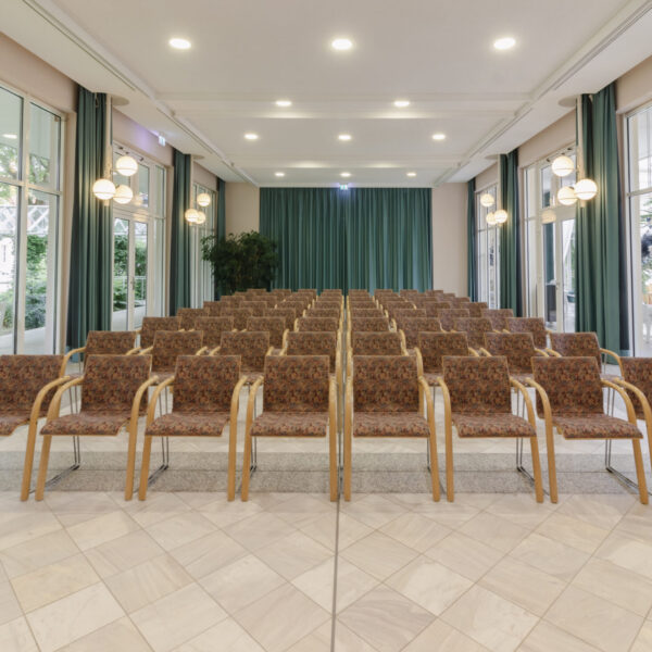 Kleiner Kursaal, Reihenbestuhlung.