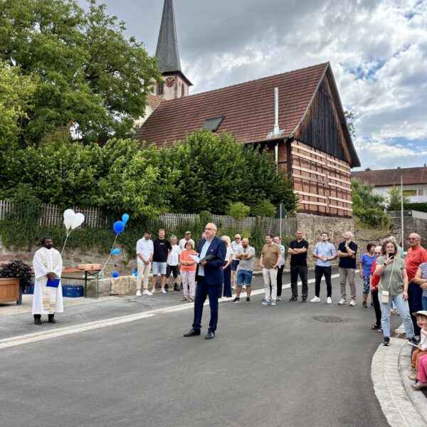 Bürgermeister Sandwall hält seine Ansprache